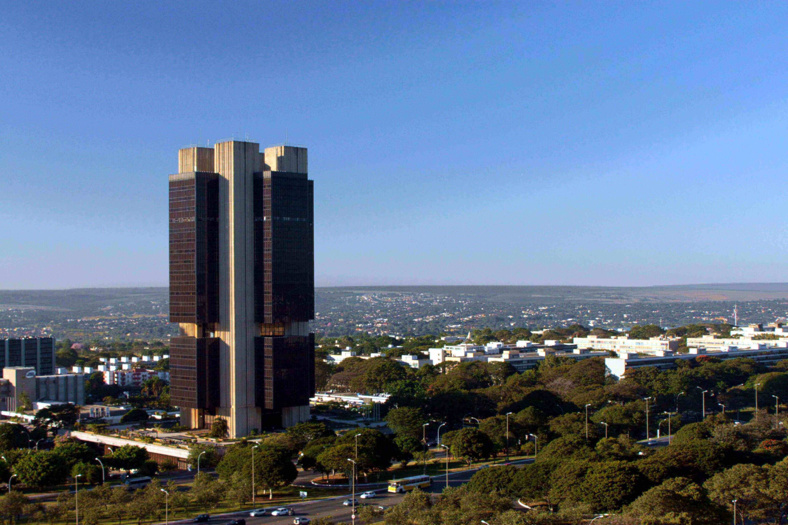 Sede do Banco Central do Brasil em Brasília, referência ao papel do Banco Central na economia